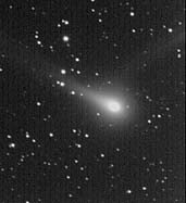 Комета  C/2002 T 7 (LINEAR).  Фотография получена Rolando Ligustri